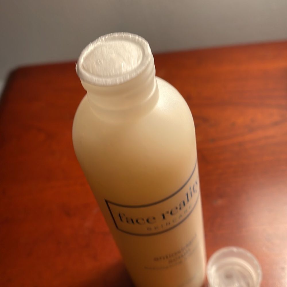 Face Reality Antioxidant Scrub sulfate free gentle effective for acne prevention - Picture 5 of 5